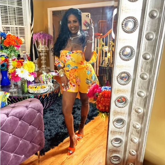 BUTTERCUP! - Picture 3 of 6